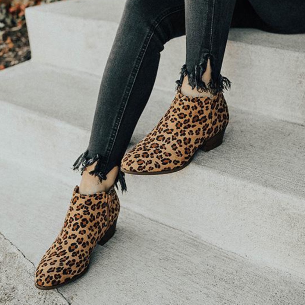 Wild Leopard Cheetah Print Flat Heel Ankle Booties - Picture 1 of 5